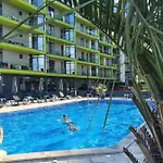 Seavibes - Pool & *