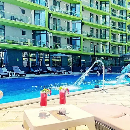 Seavibes - Pool & Spa Beach Resort Apartment Navodari