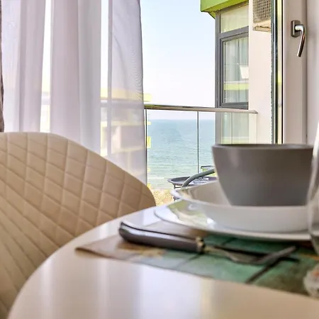Seavibes - Pool & Spa Beach Resort Apartment Navodari