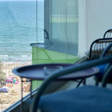 Seavibes - Pool & Spa Beach Resort Apartment