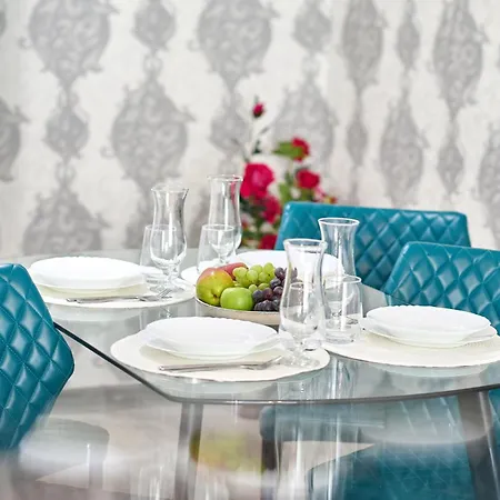 Seavibes - Pool & Appartement Năvodari