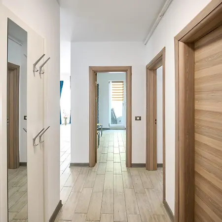 Seavibes - Pool & Năvodari