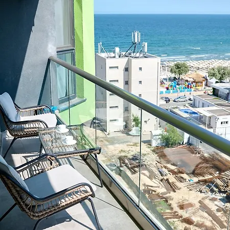 Seavibes - Pool & Spa Beach Resort Navodari