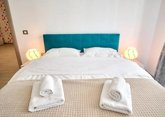 Seavibes - Pool & Apartament Năvodari