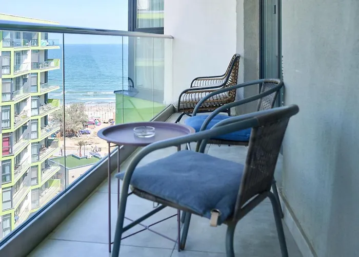 Seavibes - Pool & Apartament *